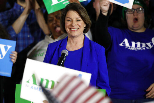 Amy Klobuchar (D)